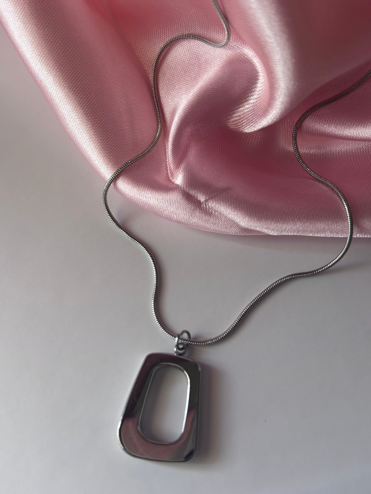 Collar Abstract- Acero 304